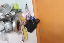  "Ăn ở bẩn thỉu” nàng nữ sinh bị bạn cùng phòng bóc phốt