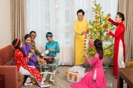 Giới trẻ thời nay ăn Tết Nguyên đán có gì khác xưa?