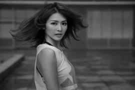 Hot girl Khả Ngân càng trưởng thành càng đẹp "không góc chết"