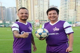 Ca sĩ Trần Lập: Một người yêu bóng đá, thể thao tuyệt vời