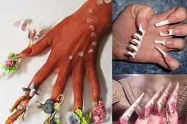Những bộ nail ngày Tết giúp chị em “trốn” việc rửa bát