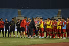 Tuyển Việt Nam tôn sư trọng đạo nhân ngày Nhà giáo Việt Nam