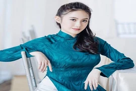 Say mềm với hotgirl Lào gốc Việt