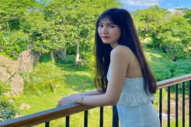 Nữ MC thời tiết mắc ung thư trước lễ dạm ngõ giờ ra sao?