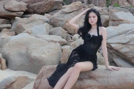 Hot girl Tuyên Quang đẹp chuẩn "gái một con trông mòn con mắt"