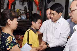 Chủ tịch UBND TP Hà Nội chỉ đạo giải quyết tai nạn liên hoàn đường Láng