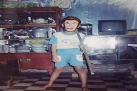 Dân mạng khoe ảnh thuở bé, xem xong ai cũng phải bất ngờ