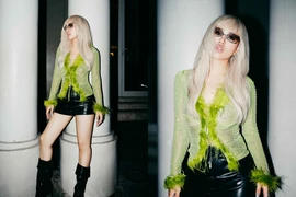 Sinh con thứ 3, hot girl DJ The Remix 2016 khoe dáng nóng bỏng