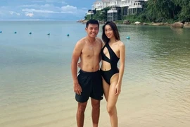 "Tay vợt số 1 Việt Nam" Lý Hoàng Nam lộ nhan sắc bạn gái