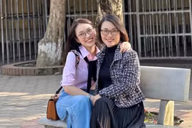 Hot girl Trần Khánh Vy lộ "profile khủng" của chị gái tiến sĩ