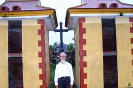 Ngôi mộ tập thể giữa cánh đồng Nam Định và những cuộc an táng xót xa