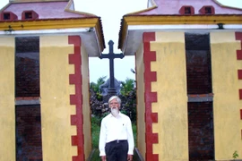 Ngôi mộ tập thể giữa cánh đồng Nam Định và những cuộc an táng xót xa