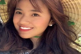 Nữ sinh trường Nhân văn xinh đẹp ai ngắm cũng yêu