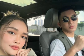 Cặp đôi TikToker triệu follow khoe khoảnh khắc cầu hôn lãng mạn