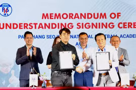 Mở học viện bóng đá ở Việt Nam, HLV Park Hang Seo nhận hậu thuẫn khủng