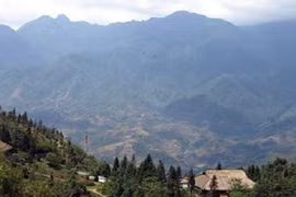 ‘Đừng chết ở Fansipan’ – quan điểm gây tranh cãi gay gắt 