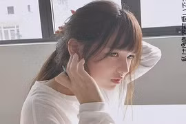 Nữ game thủ Gia Lai sở hữu vẻ đẹp mong manh khiến vạn người mê