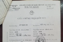 Nữ trưởng phòng Đăk Lăk "mượn" bằng của chị: Bất thường từ hồ sơ tư pháp