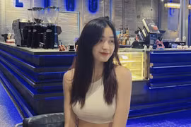 Rời sân đấu, "hoa khôi bóng chuyền" miền Tây lên đồ cực chất