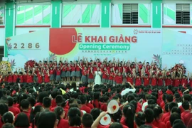 Tiểu học Lê Quý Đôn khai giảng với màn đồng ca hoành tráng