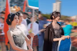 Mỹ nhân cầm biển trong hội thao khiến hơn 3 triệu người "đứng tim"