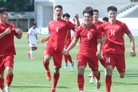 Nghiền nát U19 Philippines, U19 Việt Nam thách đấu U19 Thái Lan