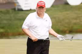 Môn thể thao nào giúp ông Donald Trump rèn luyện sự dẻo dai?