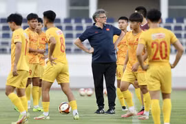 HLV U22 Việt Nam “quay lưng” với báo chí trước SEA Games 32