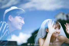 Bộ ảnh cưới chụp bằng máy film cực tình của cặp đôi Trung Quốc