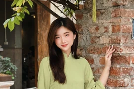 Hot girl chuyên Hùng Vương báo Trung khen ngợi nức nở giờ ra sao?