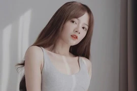 Bỏ hình tượng ngây thơ, "hot girl ảnh thẻ" ngày càng bốc lửa