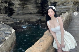 Hot girl Trung Quốc cực đẹp nhờ uống thứ bán đầy ở Việt Nam