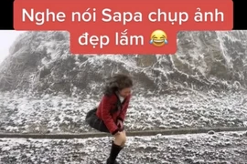 Săn tuyết "sống ảo" bất chấp, gái xinh mặc váy ngắn nhận cái kết