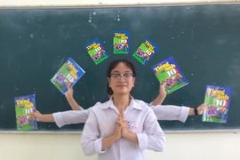 Chụp ảnh với sách giáo khoa mới trở thành hot trend