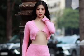 10 năm kể từ ngày nổi tiếng, hot girl bánh tráng trộn ngày càng mặn mà