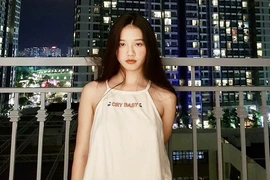 Chết mê với nhan sắc “ngọt lịm” của nữ chính MV Hongkong1