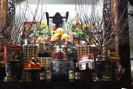 Đặt vị trí bát hương trên bàn thờ chỗ này mới đúng và chuẩn nhất