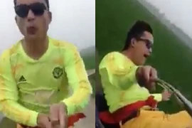 A đây rồi: "Hot boy" Thanh Hóa chơi ngông cầm lái xe máy bằng chân