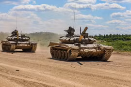 Nga triển khai xe tăng T-72B3 tới quần đảo tranh chấp với Nhật Bản