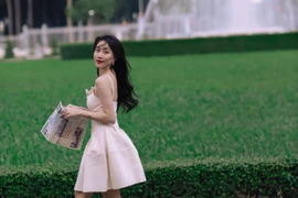 Tình cũ Tiến Linh được khen ngày càng xinh đẹp, mặn mà