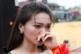 “Bạn gái tin đồn” tuyển thủ U23 Việt Nam rơi lệ sau trận thua UAE