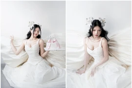 Đón tuổi mới, Mai Dora khoe vóc dáng "đỉnh nóc kịch trần phất phới"