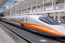 Đường sắt Bắc-Nam 60 tỷ USD: Bù lỗ 12 năm ròng, lo nợ công cao vời vợi