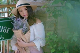 Nữ sinh Đà Lạt đẹp ngọt ngào khiến dân mạng chết lịm