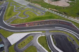 Đường đua đẹp lung linh... bao giờ giải F1 Việt Nam bắt đầu? 