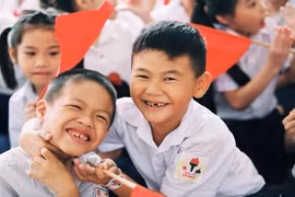 Lễ khai giảng ý nghĩa của một ngôi trường "đặc biệt" tại Hà Nội