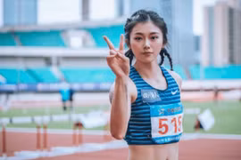 Hot girl điền kinh Trung Quốc đẹp không kém minh tinh màn bạc