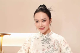 Angela Phương Trinh tiết lộ nhiều đại gia muốn chi tiền khủng để gặp mặt