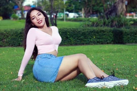 Nữ bác sĩ bị tước giấy phép hành nghề vì khoe ảnh nội y gợi cảm