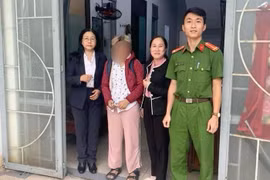 Kịp thời cứu sống bé gái mồ côi nhảy cầu sông Hàn tự tử